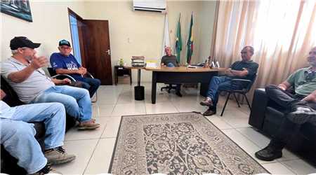 PREFEITURA DE RIO POMBA PROMOVE REUNIÃO PARA ALINHAMENTO DE LOGÍSTICA DE TRANSPORTE PÚBLICO